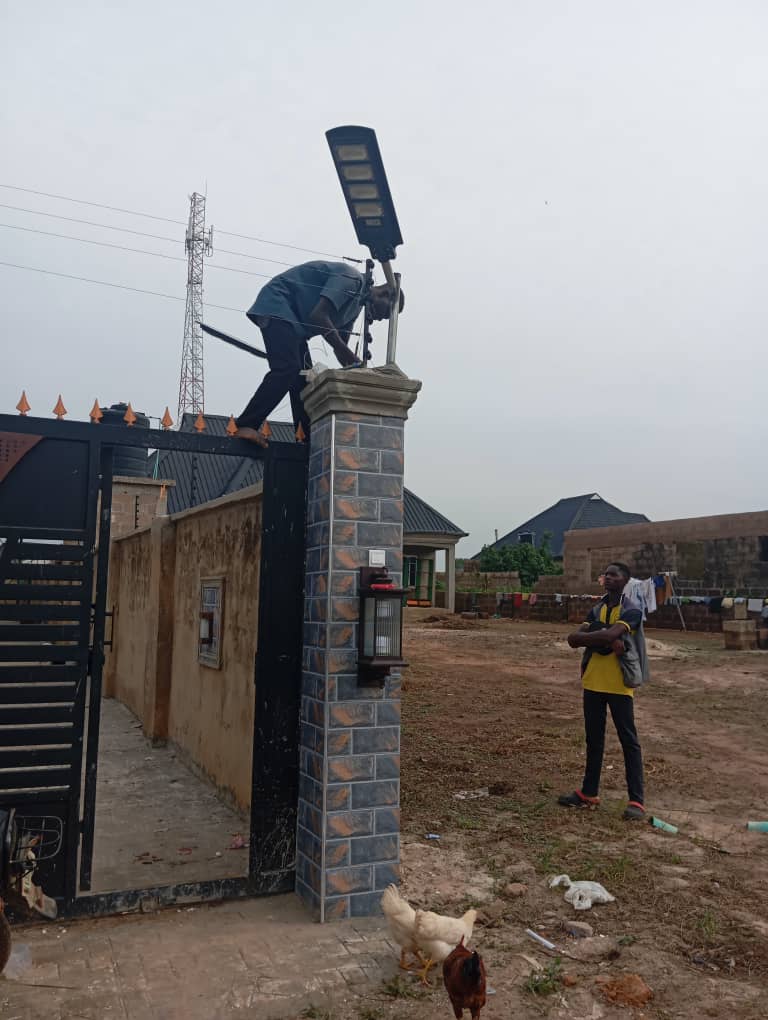 Solotec team or hero image